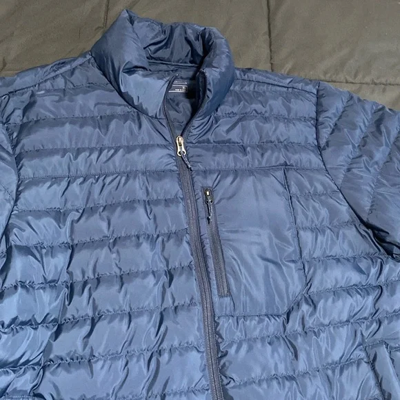 NWT Eddie Bauer Down Jacket - Picture 3 of 9